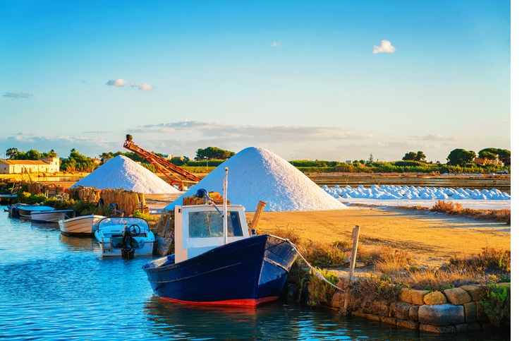 salt ponds Italy 