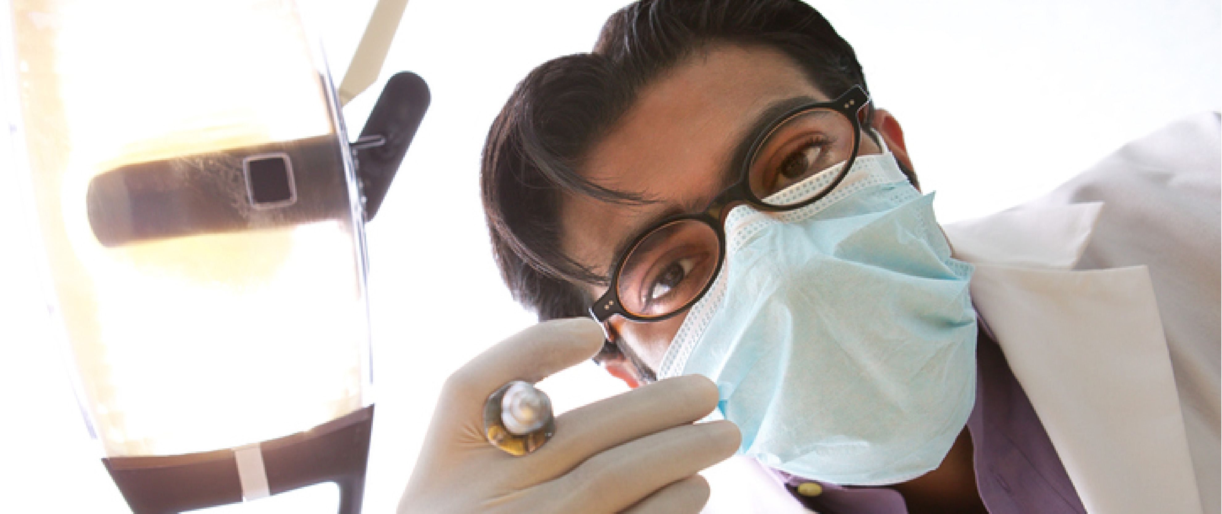 Hybrid nanofilms as topical anaesthetics for pain‑free dental procedures 